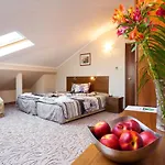 Hotel Family Romantika 3*