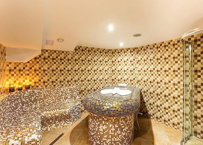 Family Romantika Szálloda